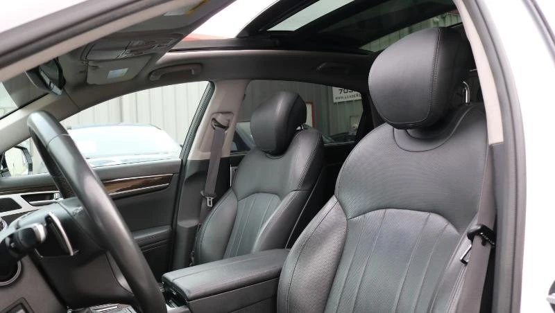 2016 Hyundai Genesis - Image 6 of 17
