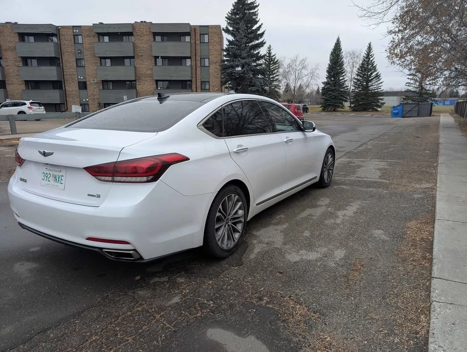 2016 Hyundai Genesis - Image 8 of 13
