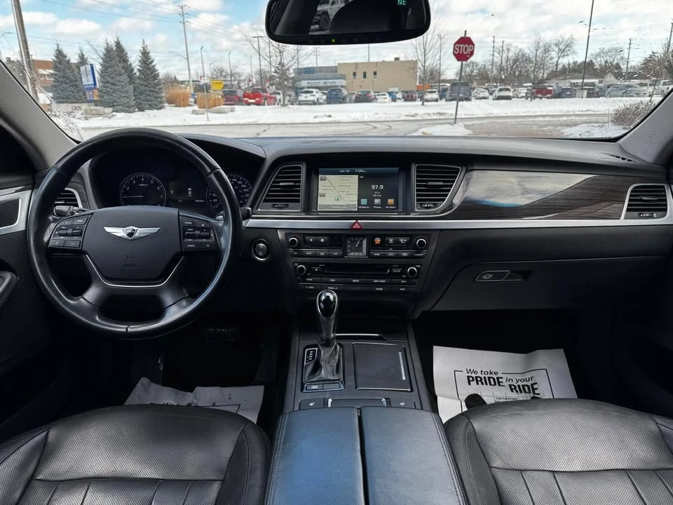 2016 Hyundai Genesis - Image 13 of 18
