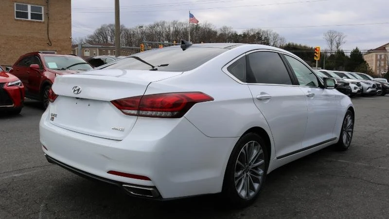 2016 Hyundai Genesis - Image 4 of 17