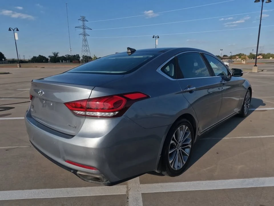 2016 Hyundai Genesis - Image 3 of 20