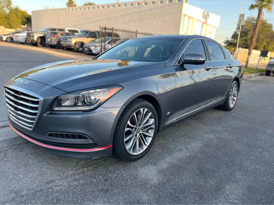 2016 Hyundai Genesis - Image 2 of 20