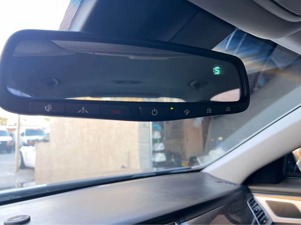 2016 Hyundai Genesis - Image 10 of 20