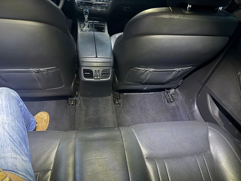 2016 Hyundai Genesis - Image 8 of 8