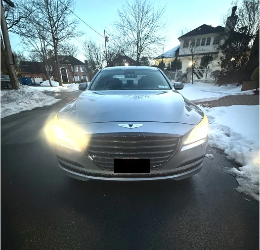 2016 Hyundai Genesis - Image 5 of 8