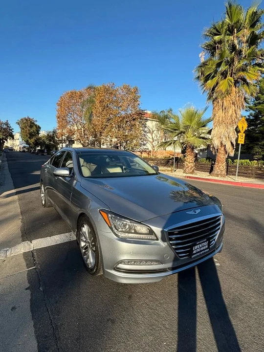 2016 Hyundai Genesis - Image 2 of 12