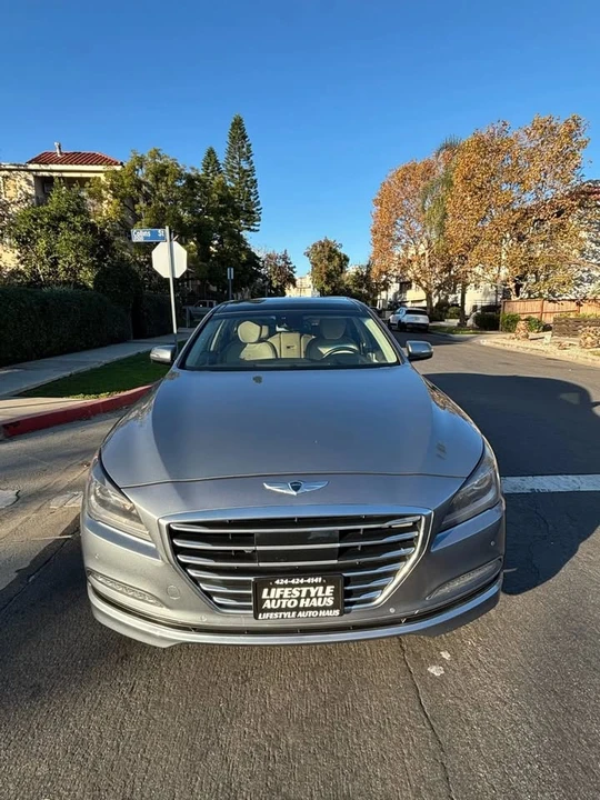 2016 Hyundai Genesis - Image 5 of 12