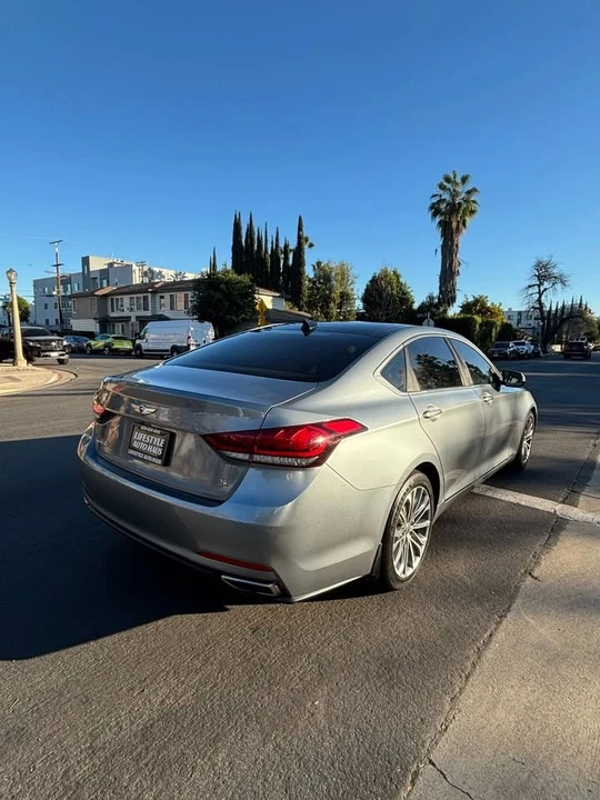 2016 Hyundai Genesis - Image 4 of 12
