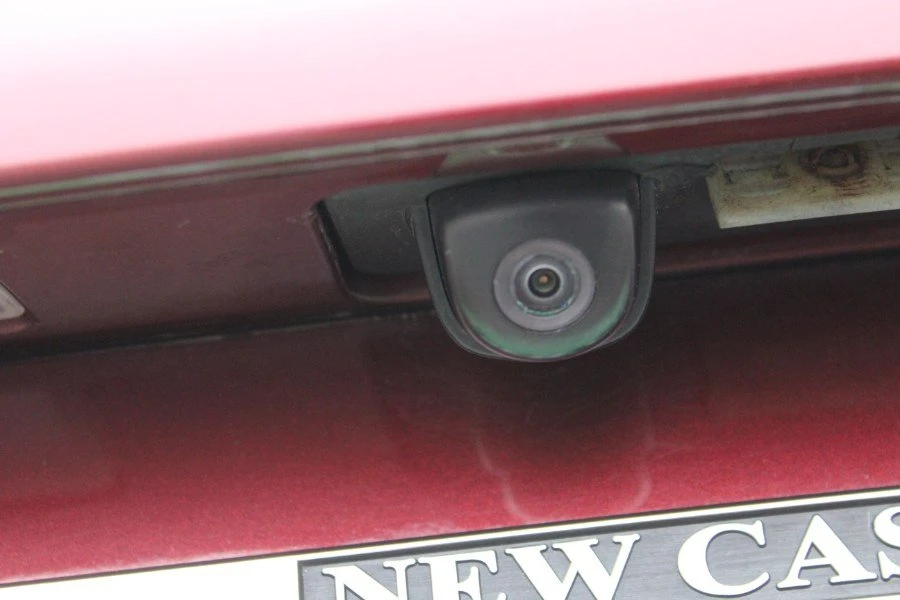 2016 Hyundai Genesis - Image 11 of 20