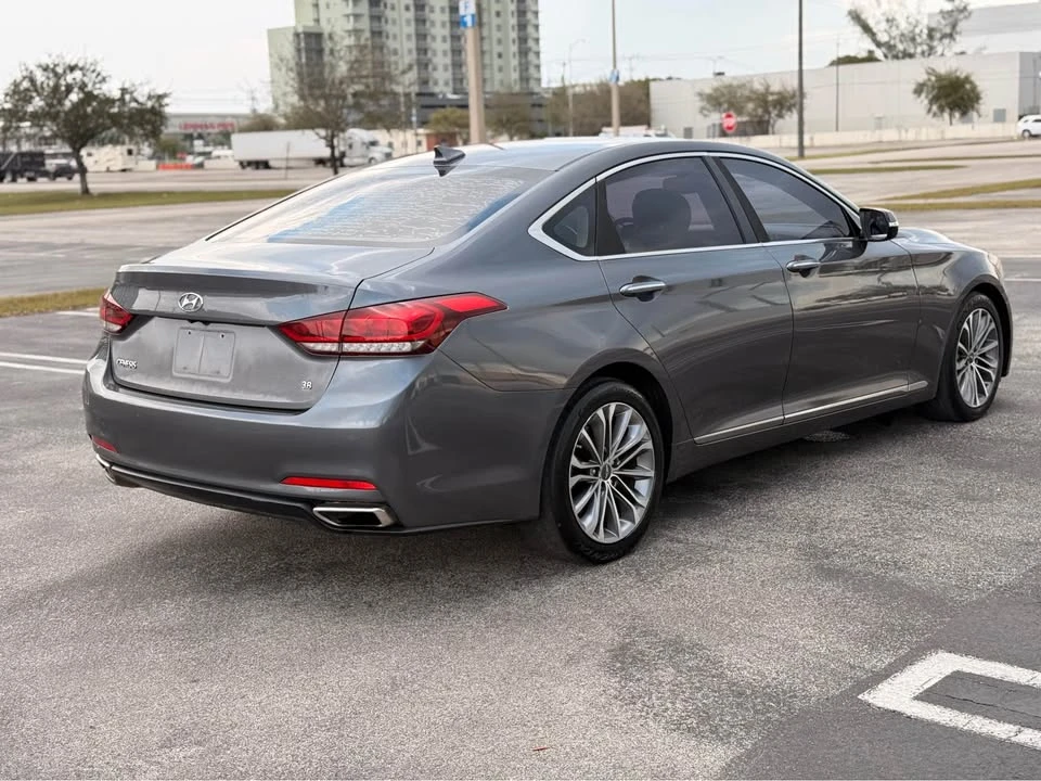 2016 Hyundai Genesis - Image 4 of 16