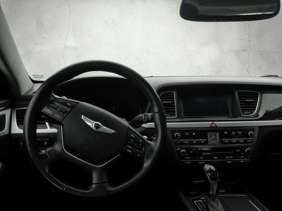 2016 Hyundai Genesis - Image 14 of 16