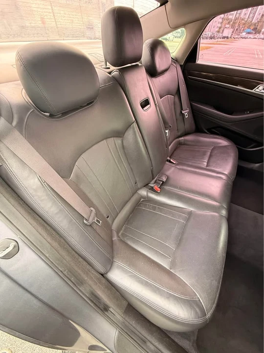 2016 Hyundai Genesis - Image 14 of 16
