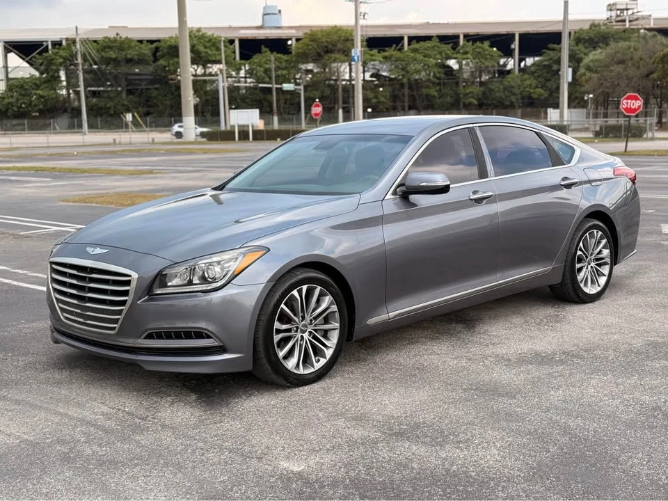 2016 Hyundai Genesis - Image 2 of 16