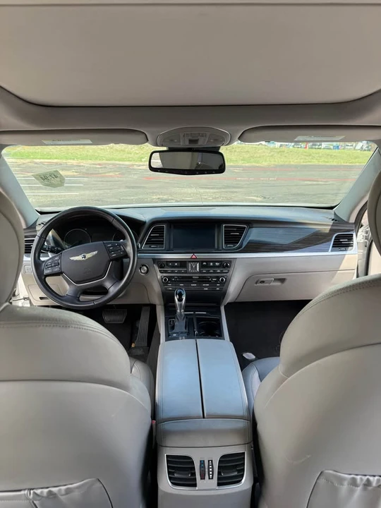 2016 Hyundai Genesis - Image 2 of 7