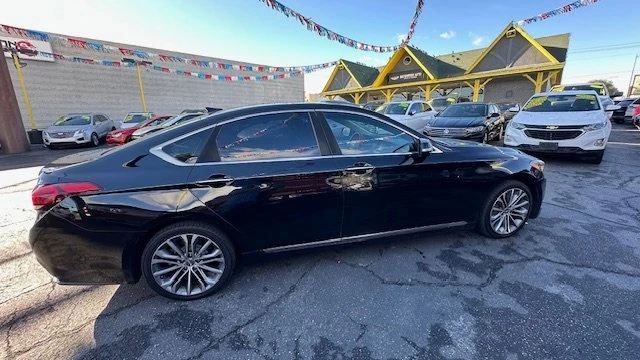 2016 Hyundai Genesis - Image 11 of 11