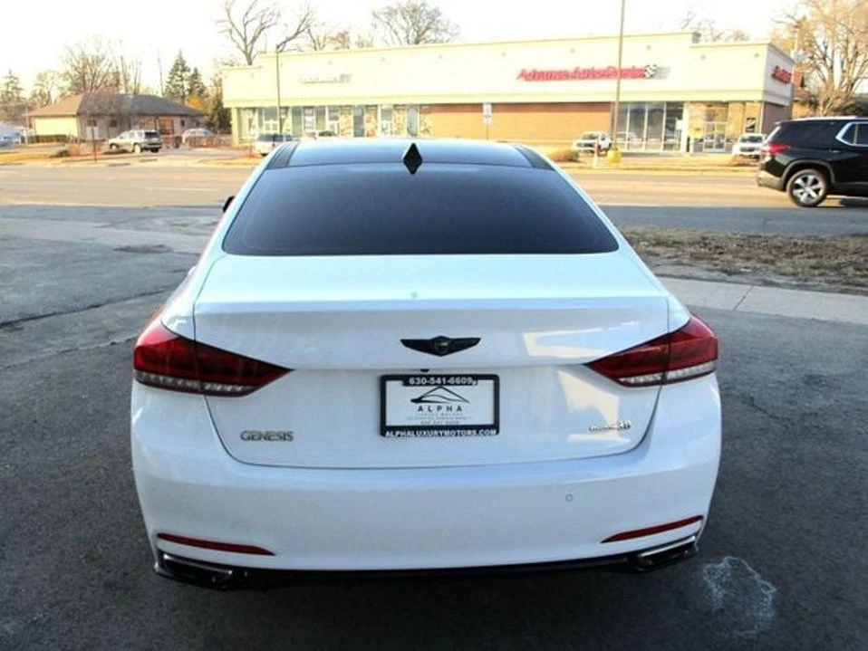 2016 Hyundai Genesis - Image 5 of 21