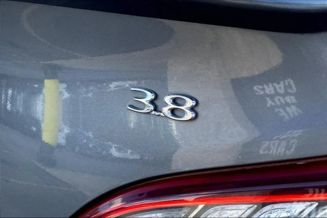2016 Hyundai Genesis - Image 13 of 20