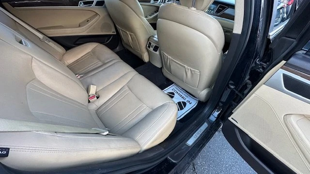 2016 Hyundai Genesis - Image 7 of 11