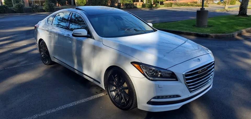 2016 Hyundai Genesis - Image 3 of 20