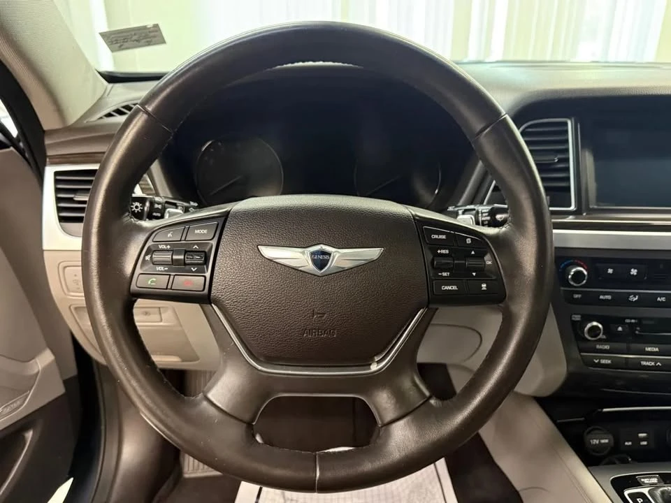 2016 Hyundai Genesis - Image 8 of 20