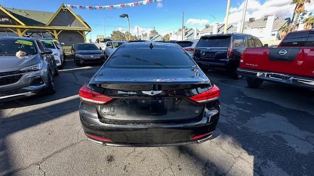 2016 Hyundai Genesis - Image 9 of 11