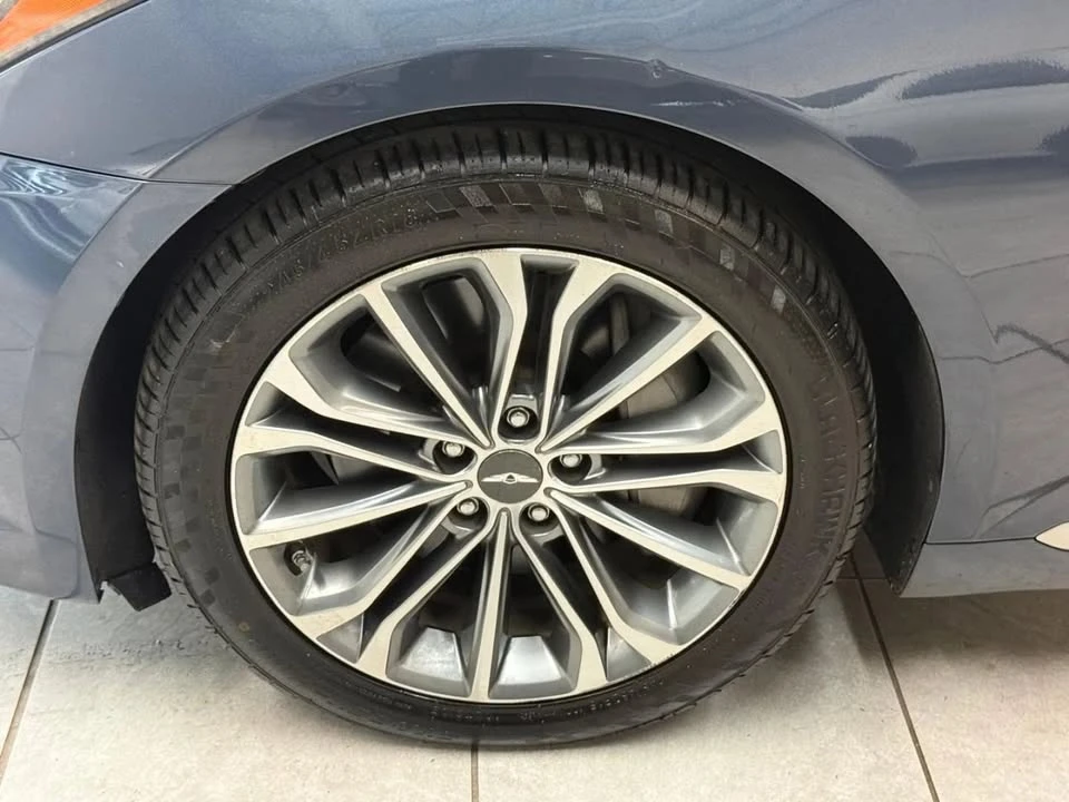 2016 Hyundai Genesis - Image 7 of 20