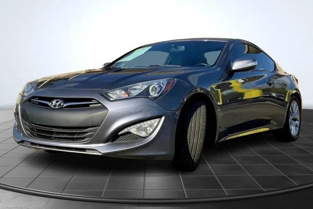2016 Hyundai Genesis - Image 4 of 20