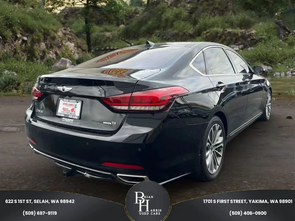 2016 Hyundai Genesis - Image 5 of 18