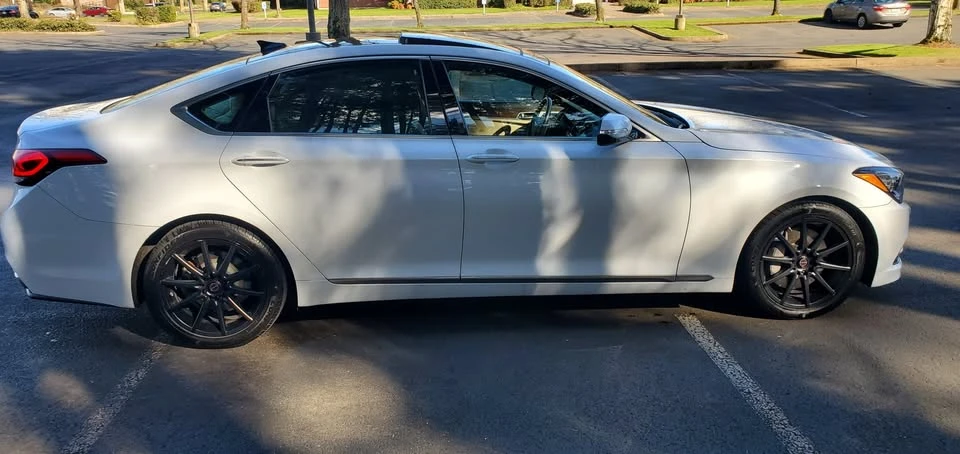 2016 Hyundai Genesis - Image 4 of 20