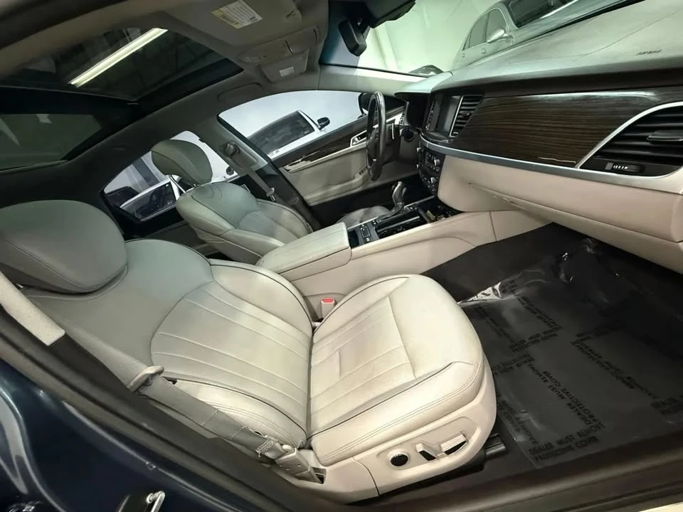 2016 Hyundai Genesis - Image 9 of 20