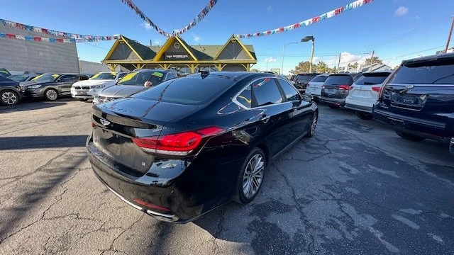 2016 Hyundai Genesis - Image 10 of 11