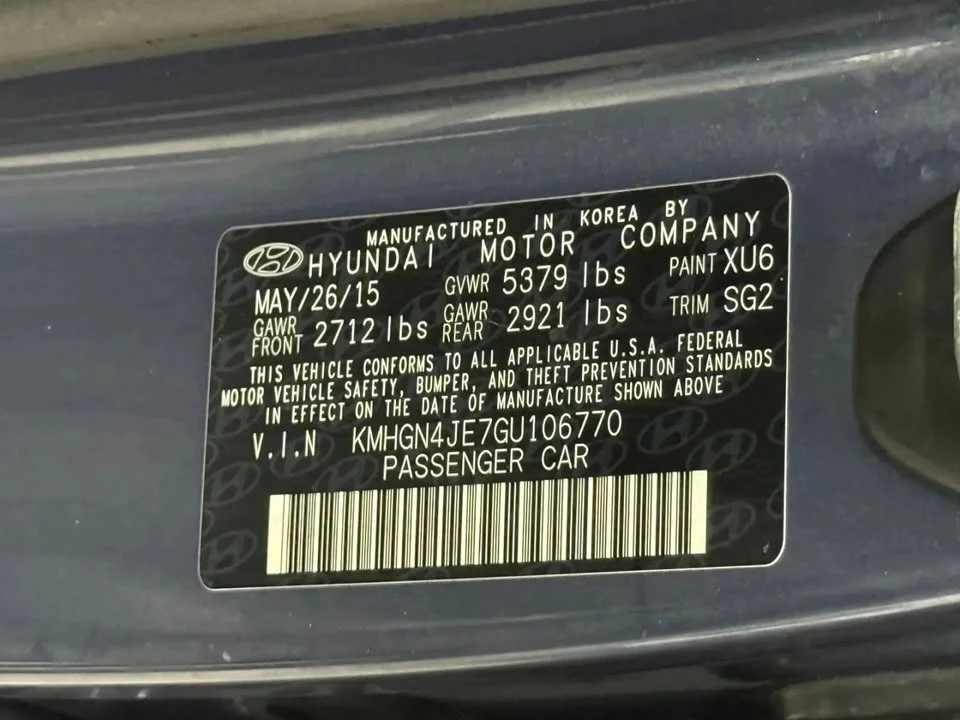 2016 Hyundai Genesis - Image 20 of 20