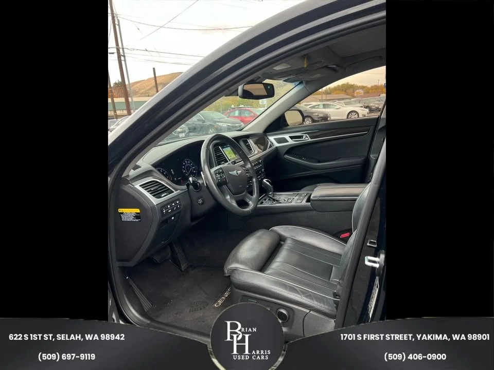 2016 Hyundai Genesis - Image 9 of 18