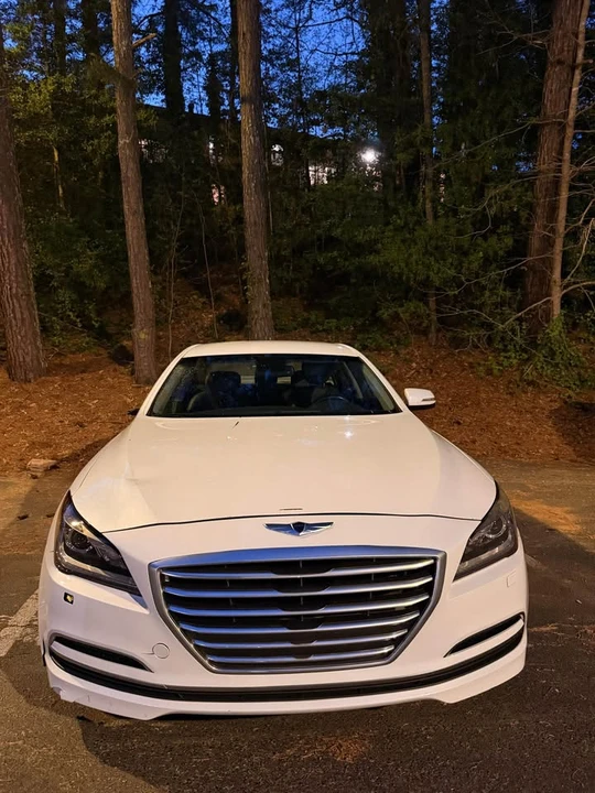 2016 Hyundai Genesis - Image 16 of 16