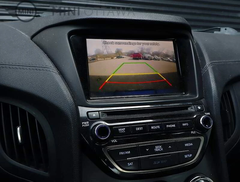 2016 Hyundai Genesis - Image 9 of 10