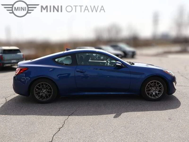 2016 Hyundai Genesis - Image 6 of 10