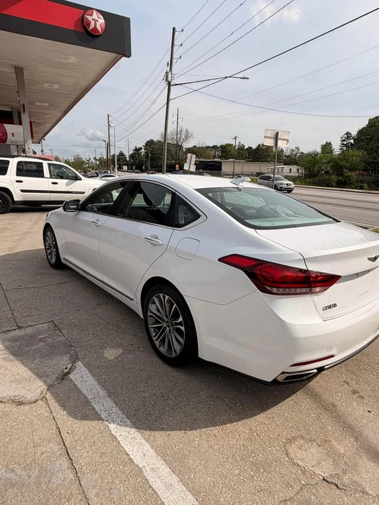 2016 Hyundai Genesis - Image 6 of 16