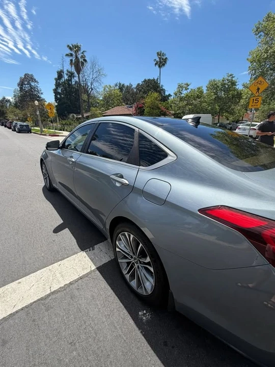2016 Hyundai Genesis - Image 9 of 16