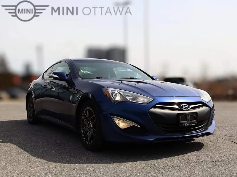 2016 Hyundai Genesis - Image 3 of 10
