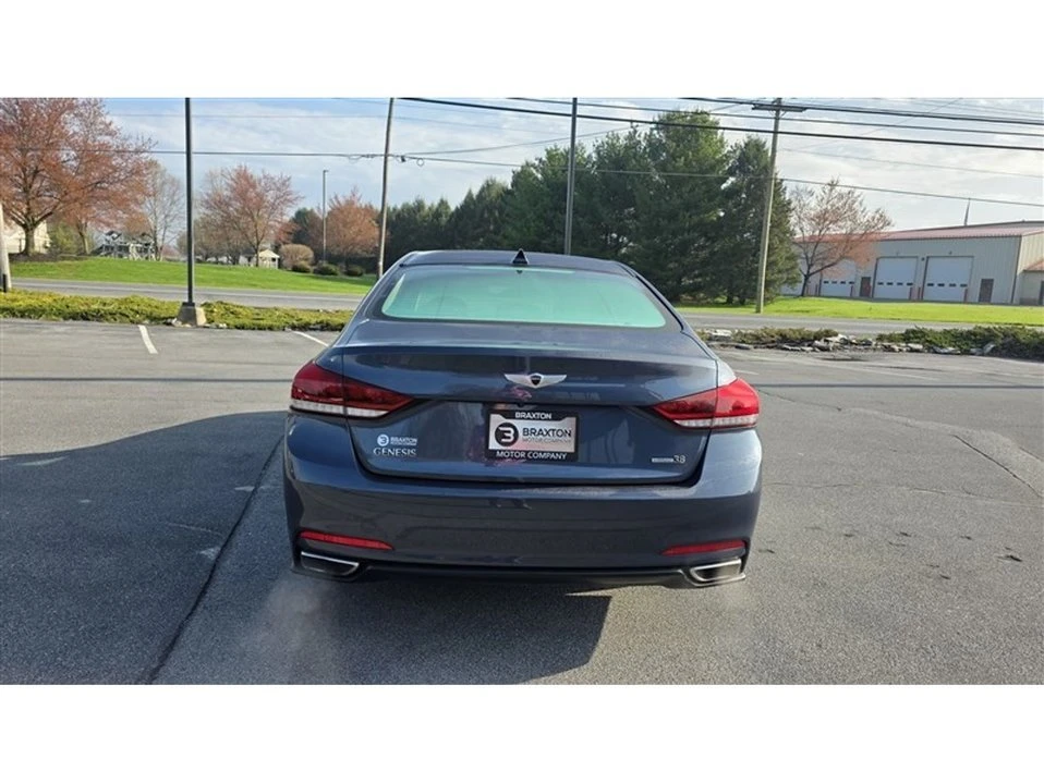 2016 Hyundai Genesis - Image 7 of 20
