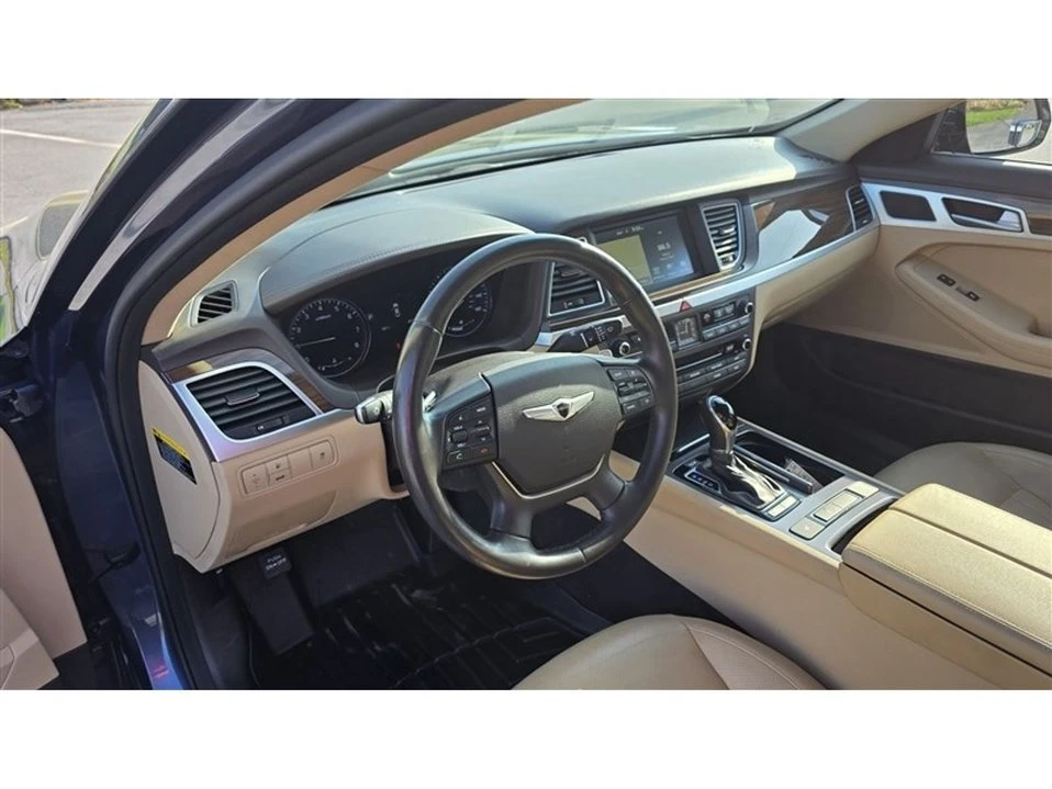 2016 Hyundai Genesis - Image 14 of 20