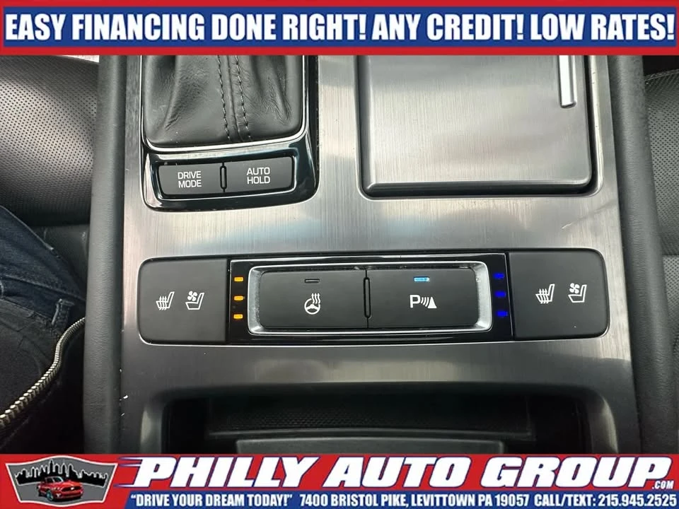 2016 Hyundai Genesis - Image 16 of 20