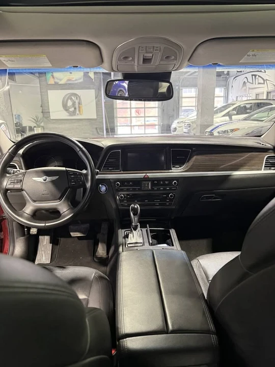 2016 Hyundai Genesis - Image 11 of 12