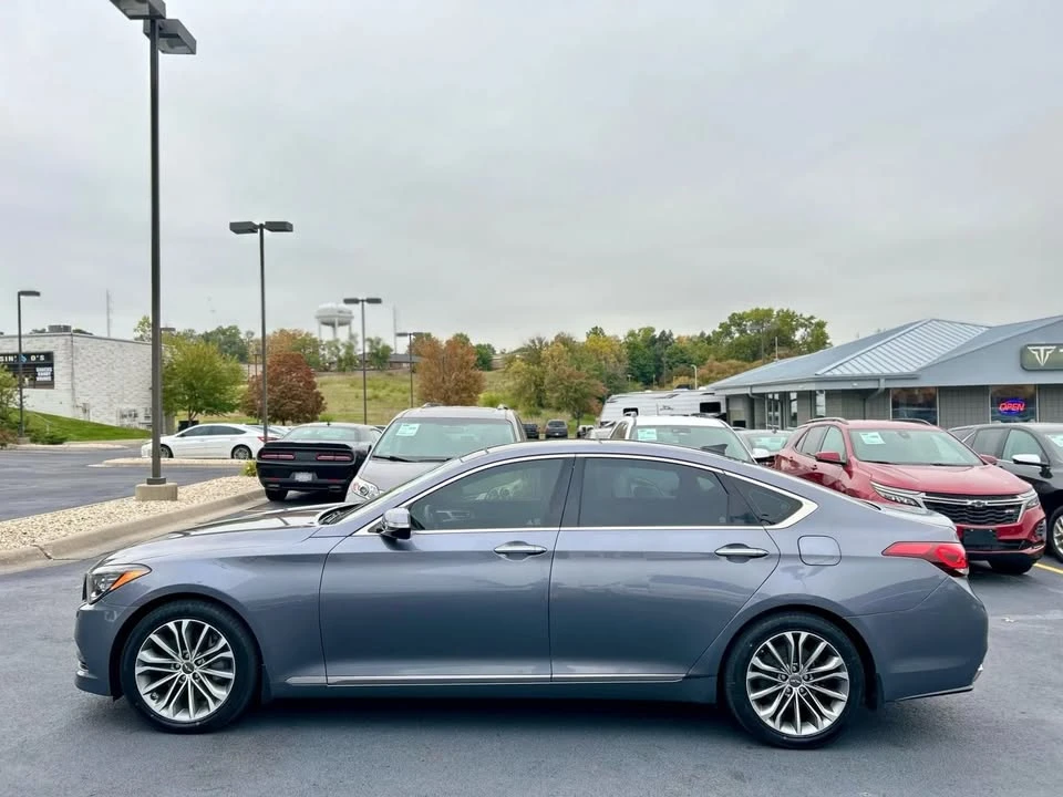 2016 Hyundai Genesis - Image 4 of 20