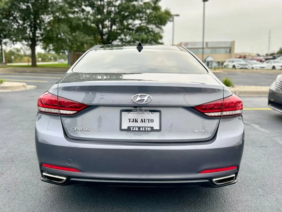 2016 Hyundai Genesis - Image 6 of 20