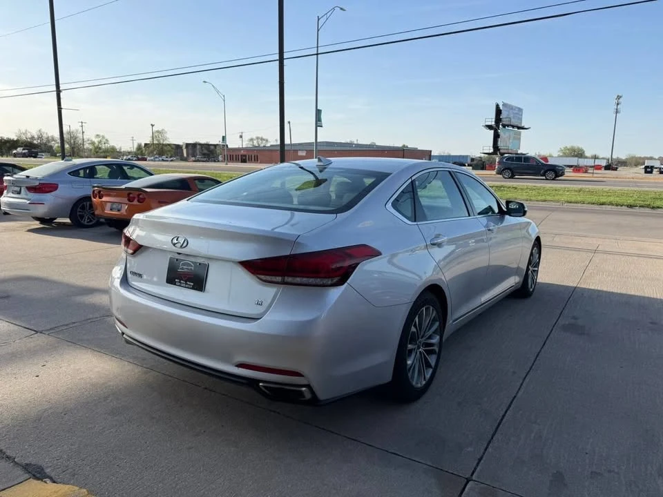 2016 Hyundai Genesis - Image 7 of 20