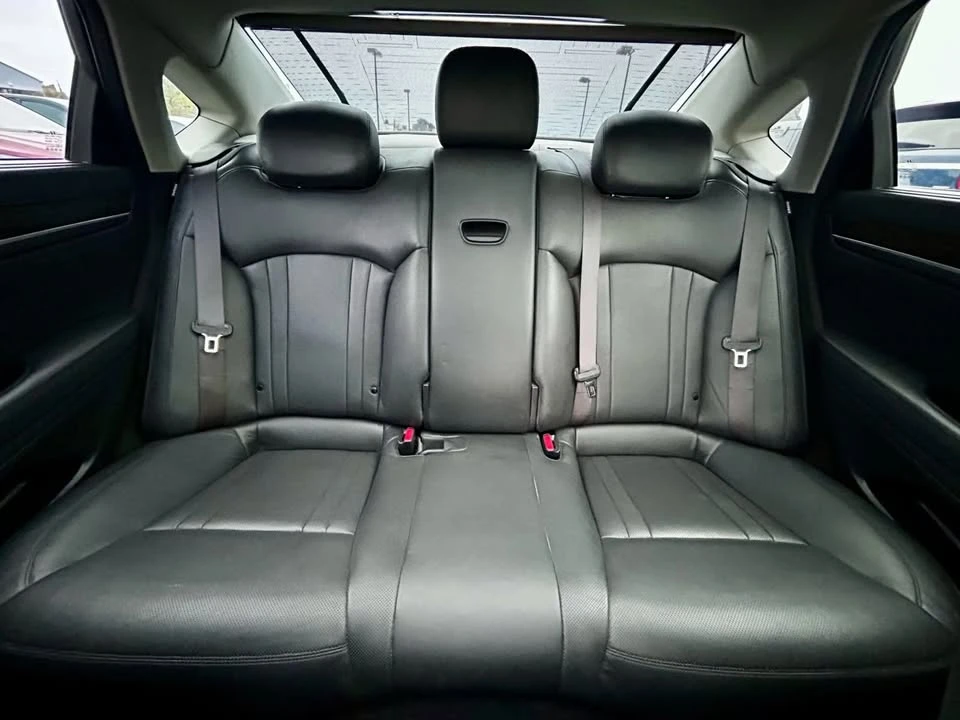 2016 Hyundai Genesis - Image 19 of 20