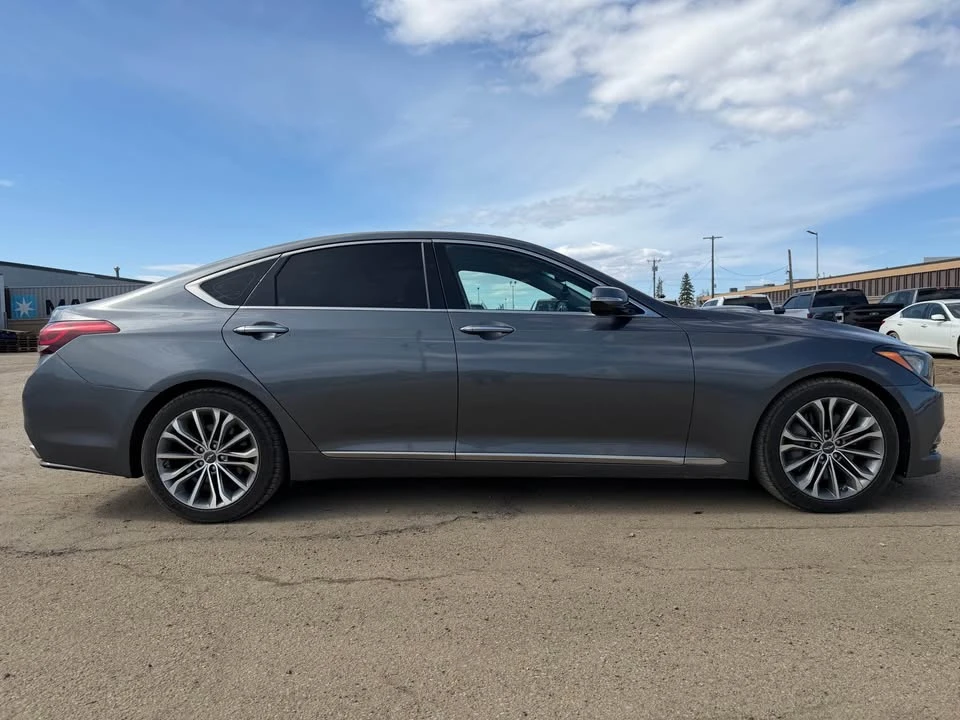 2016 Hyundai Genesis - Image 5 of 12