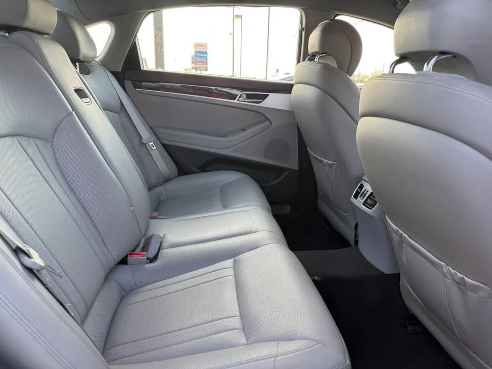 2016 Hyundai Genesis - Image 14 of 20
