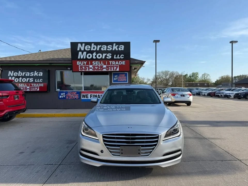 2016 Hyundai Genesis - Image 2 of 20